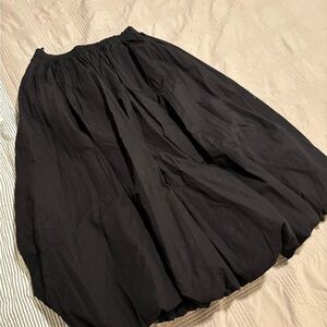 Wilfred Black Baloon Skirt
